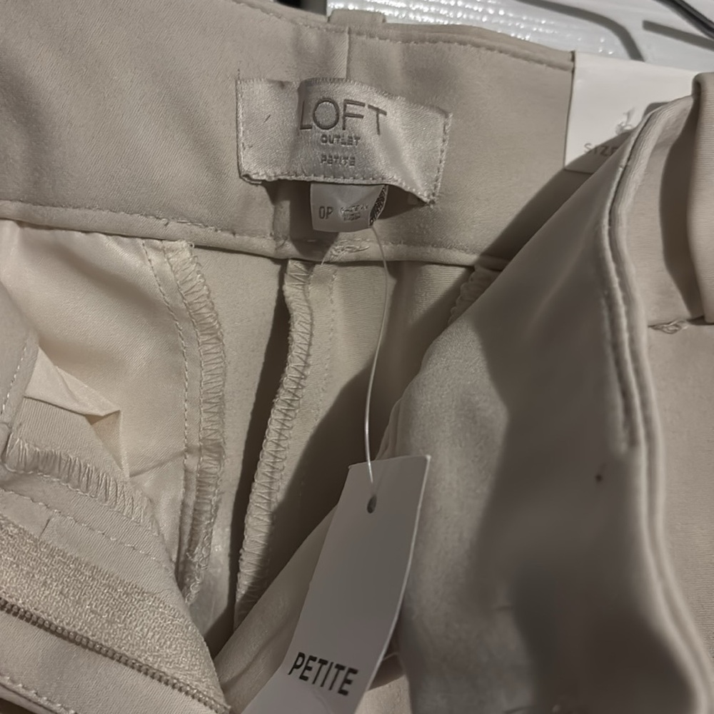 NWT LOFT modern skinny petite pants in cream size 0P - Picture 5 of 9